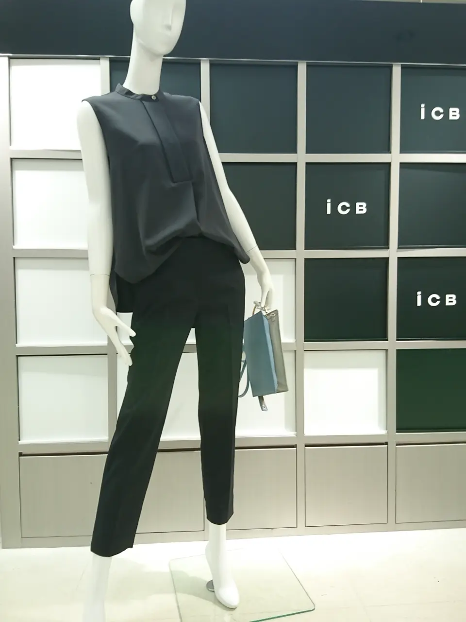 ICB スタッフ コーディネート画像