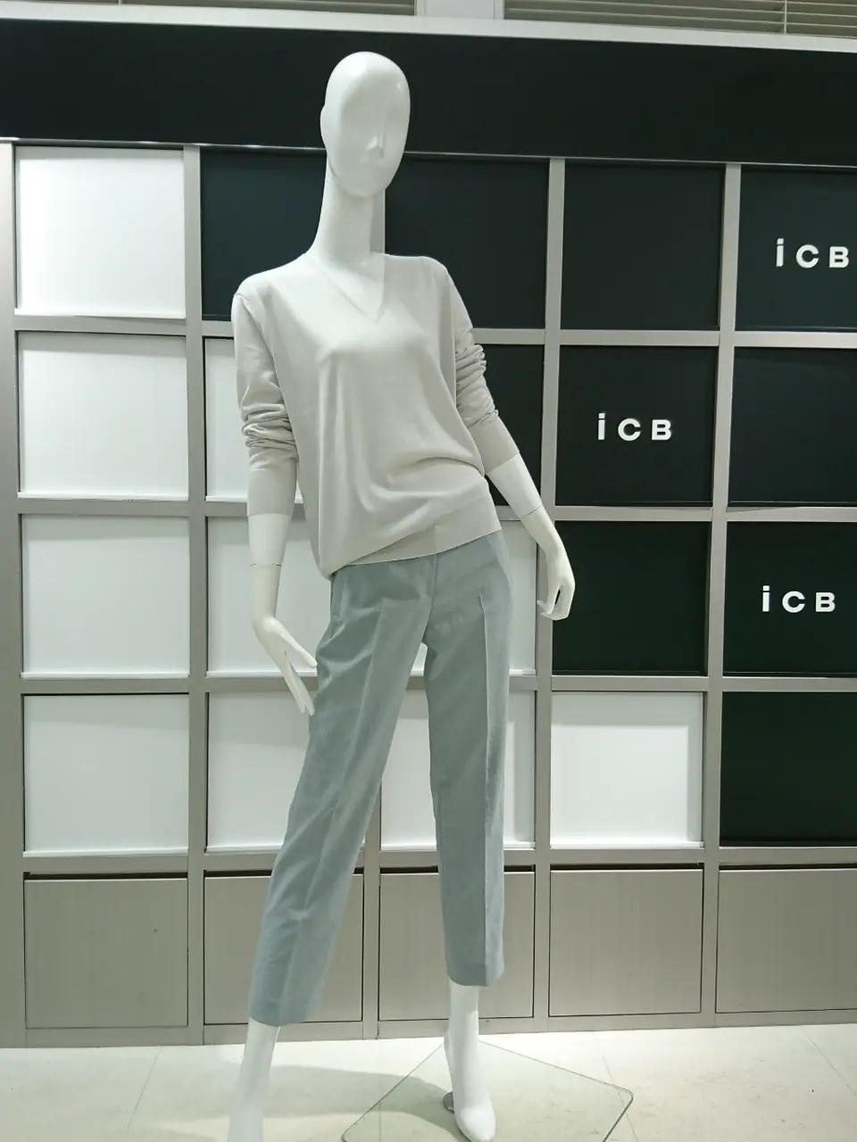 ICB スタッフ コーディネート画像