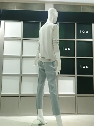 ICB スタッフ コーディネート画像