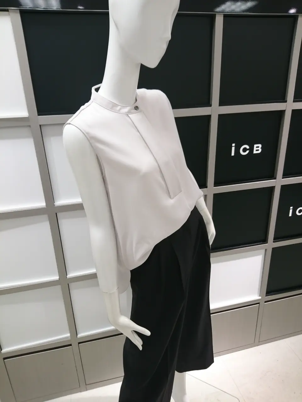 ICB スタッフ コーディネート画像