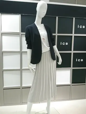 ICB スタッフ コーディネート画像