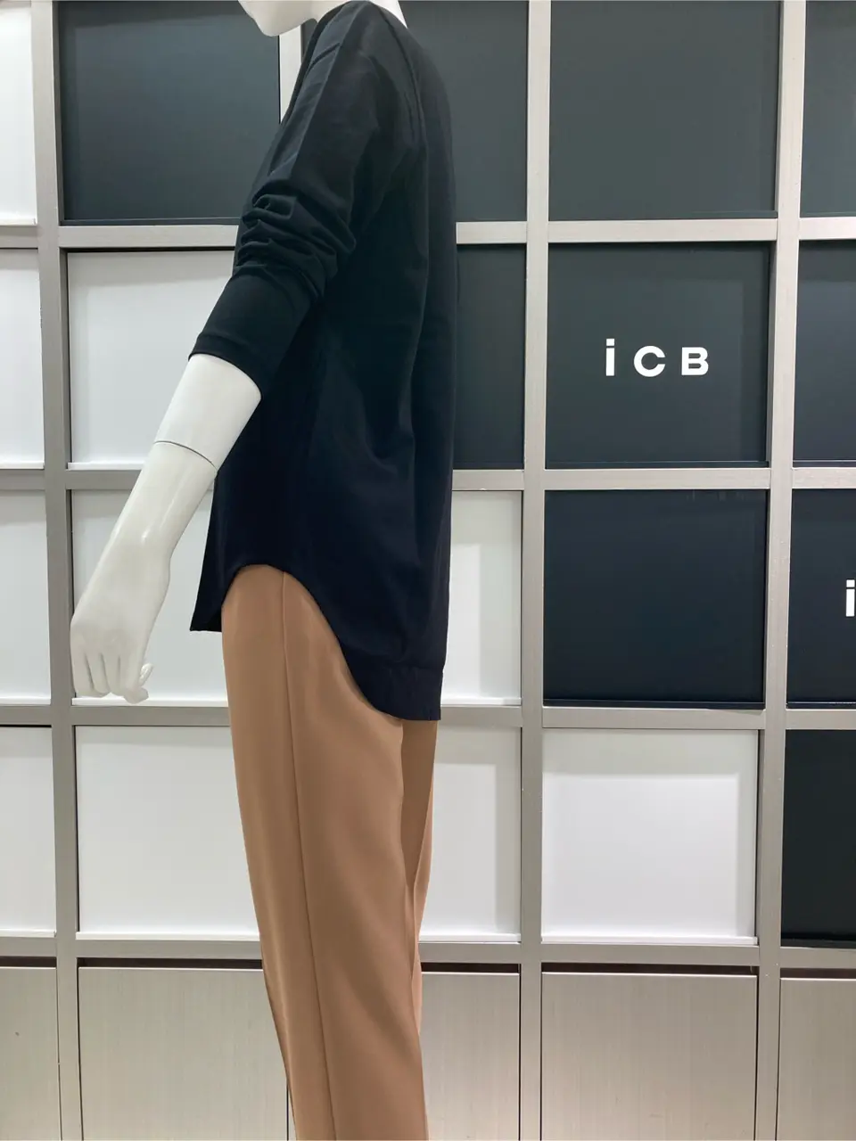 ICB スタッフ コーディネート画像