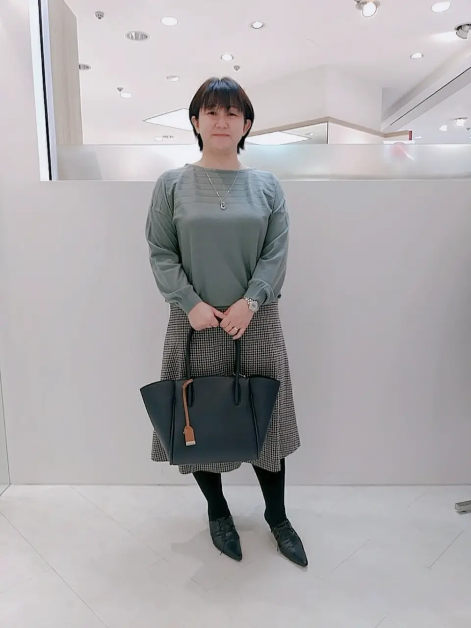  影 コーディネート画像