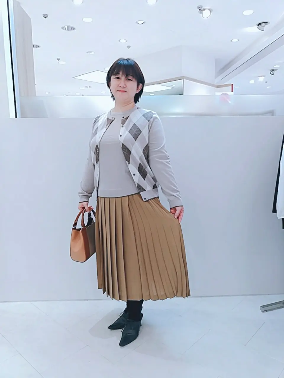  影 コーディネート画像