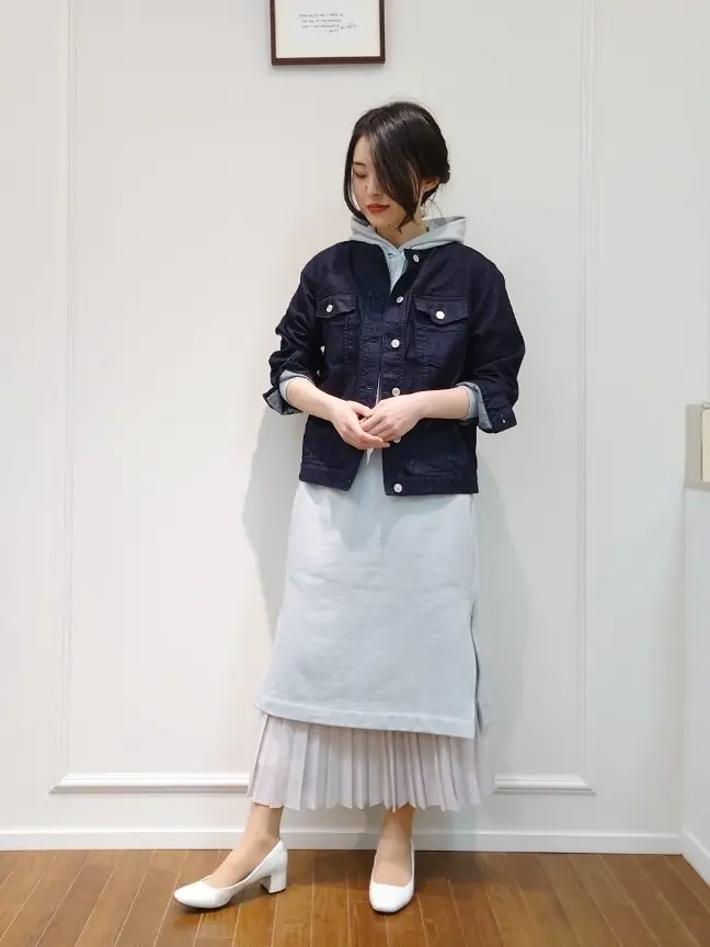  最上 コーディネート画像