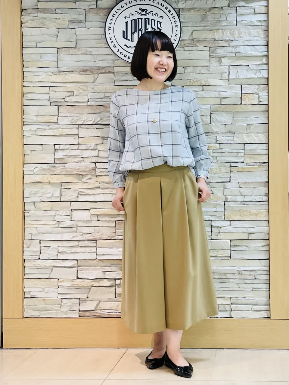 J.PRESS LADIES 内田 コーディネート画像