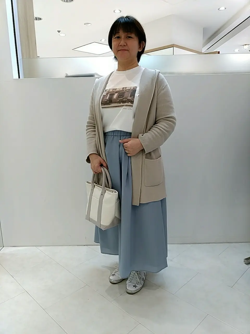  影 コーディネート画像