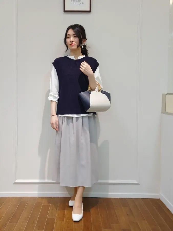  最上 コーディネート画像