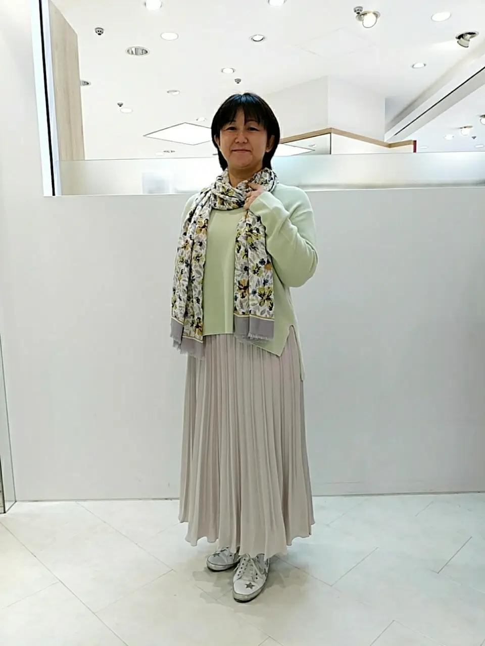  影 コーディネート画像