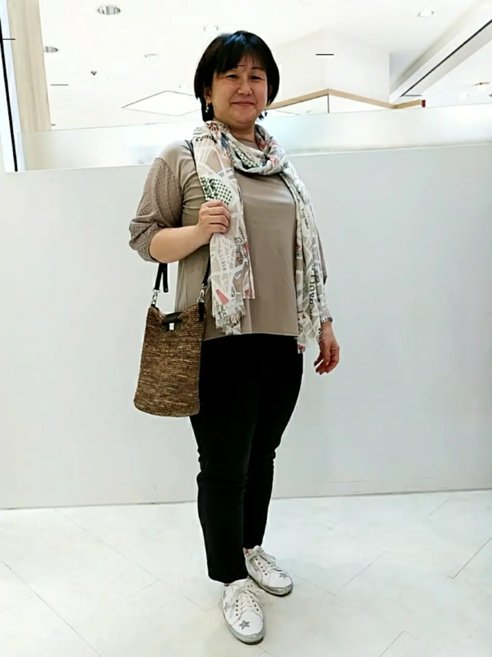  影 コーディネート画像