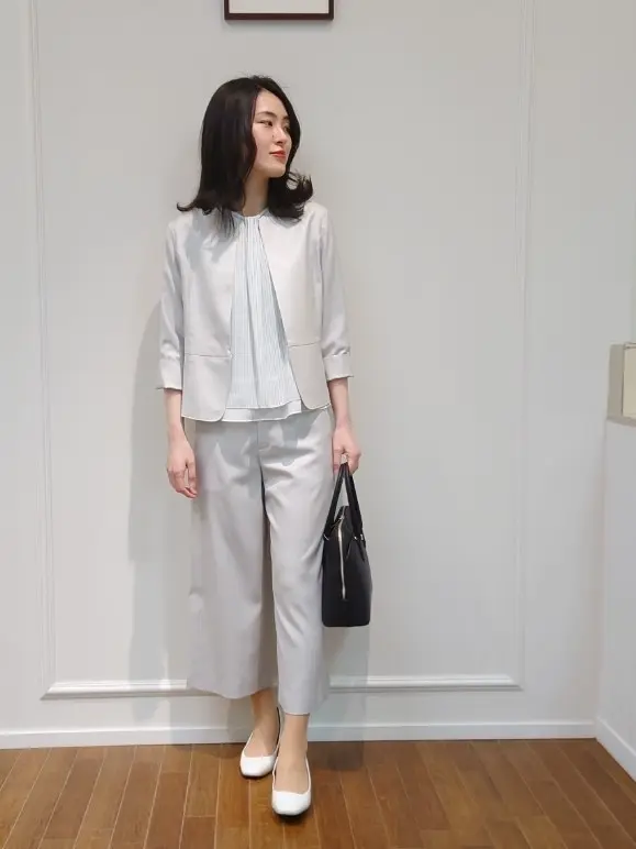  最上 コーディネート画像