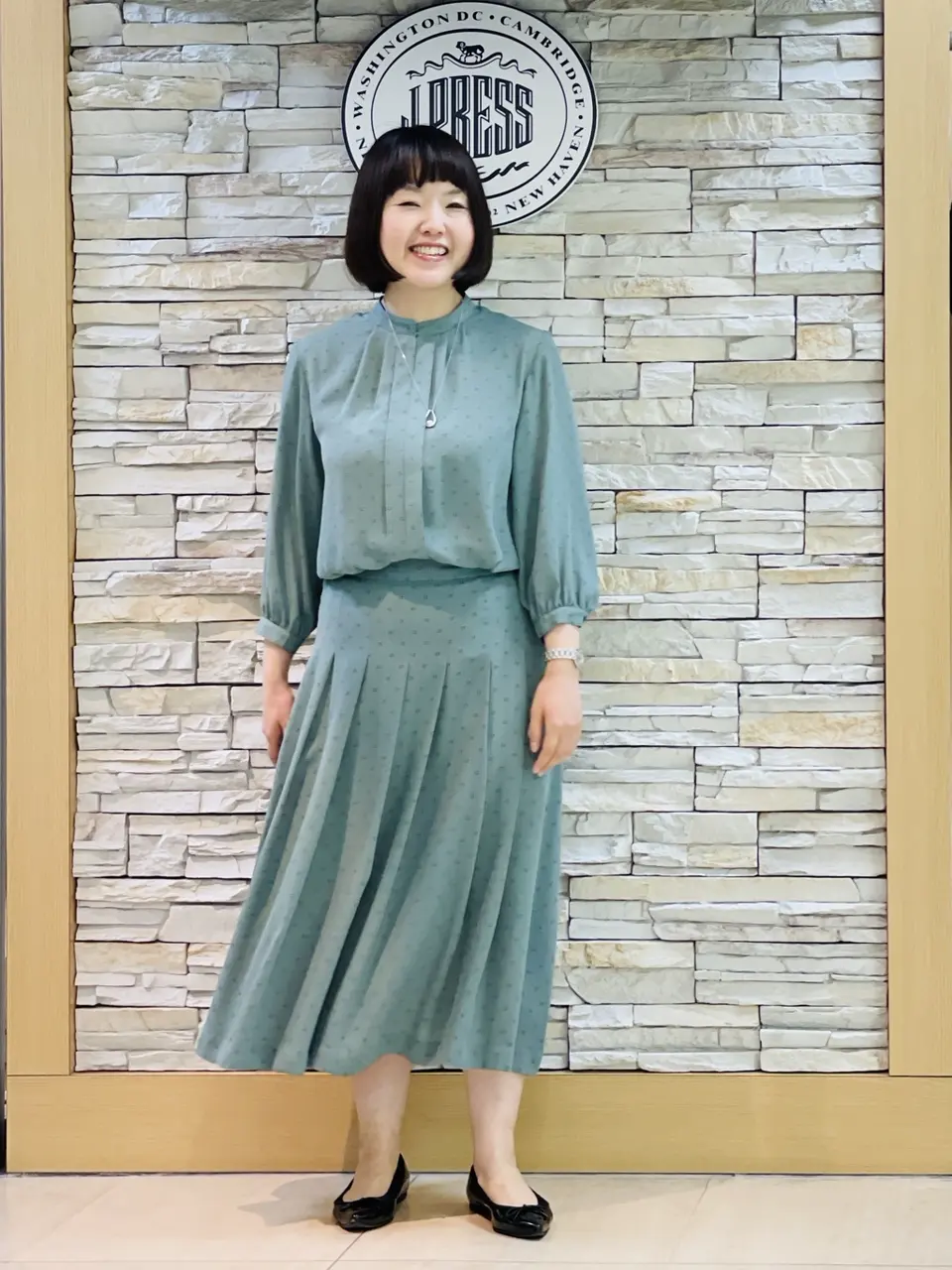 J.PRESS LADIES 内田 コーディネート画像