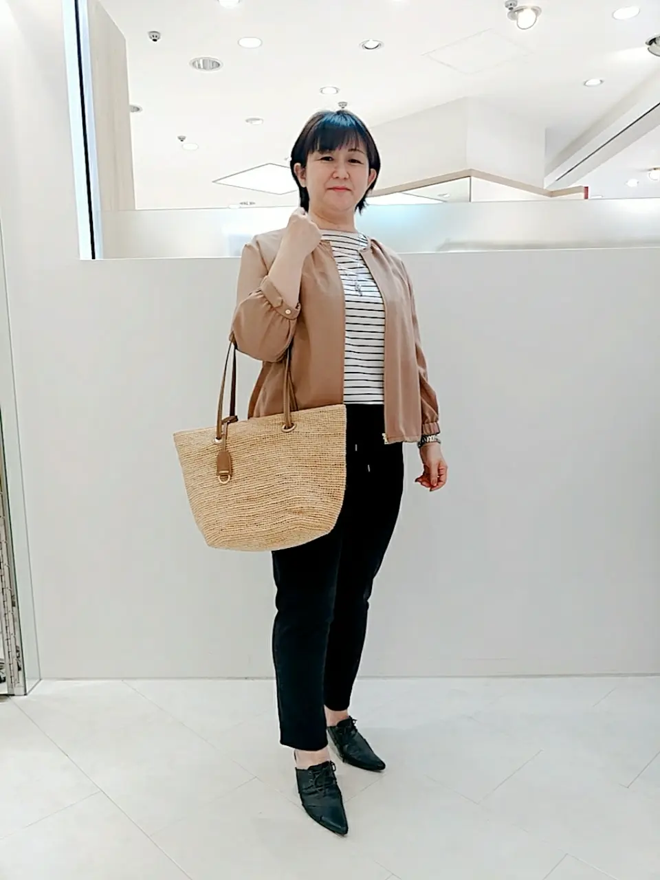  影 コーディネート画像