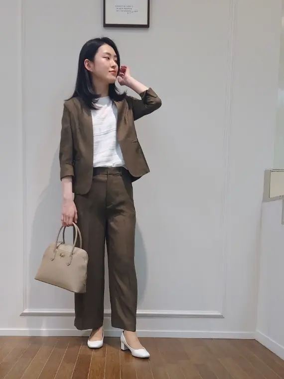  最上 コーディネート画像