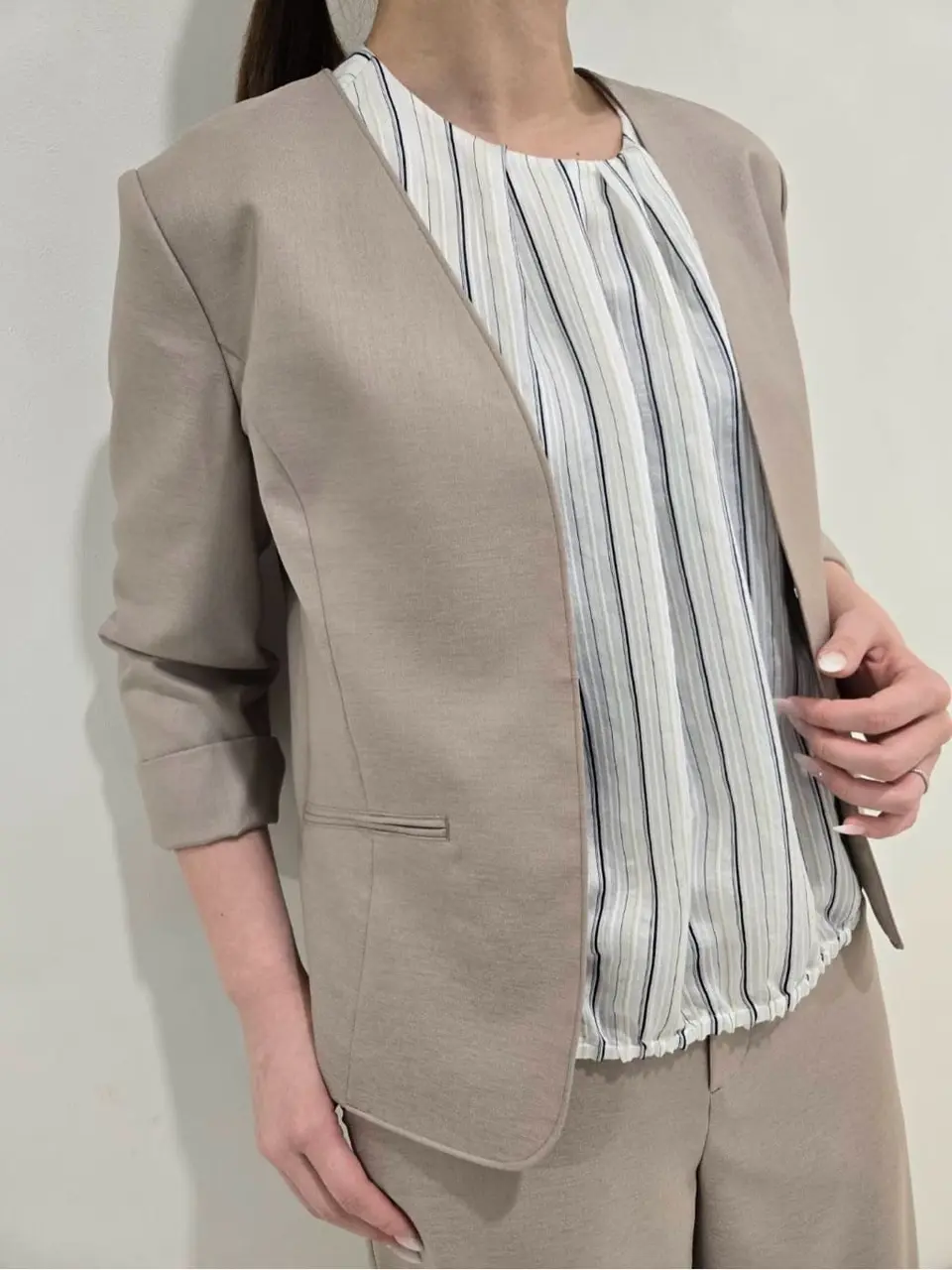 J.PRESS LADIES スタッフ コーディネート画像