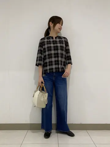 J.PRESS LADIES スタッフ コーディネート画像