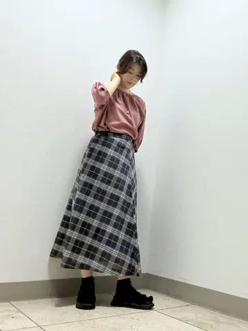 J.PRESS LADIES スタッフ コーディネート画像