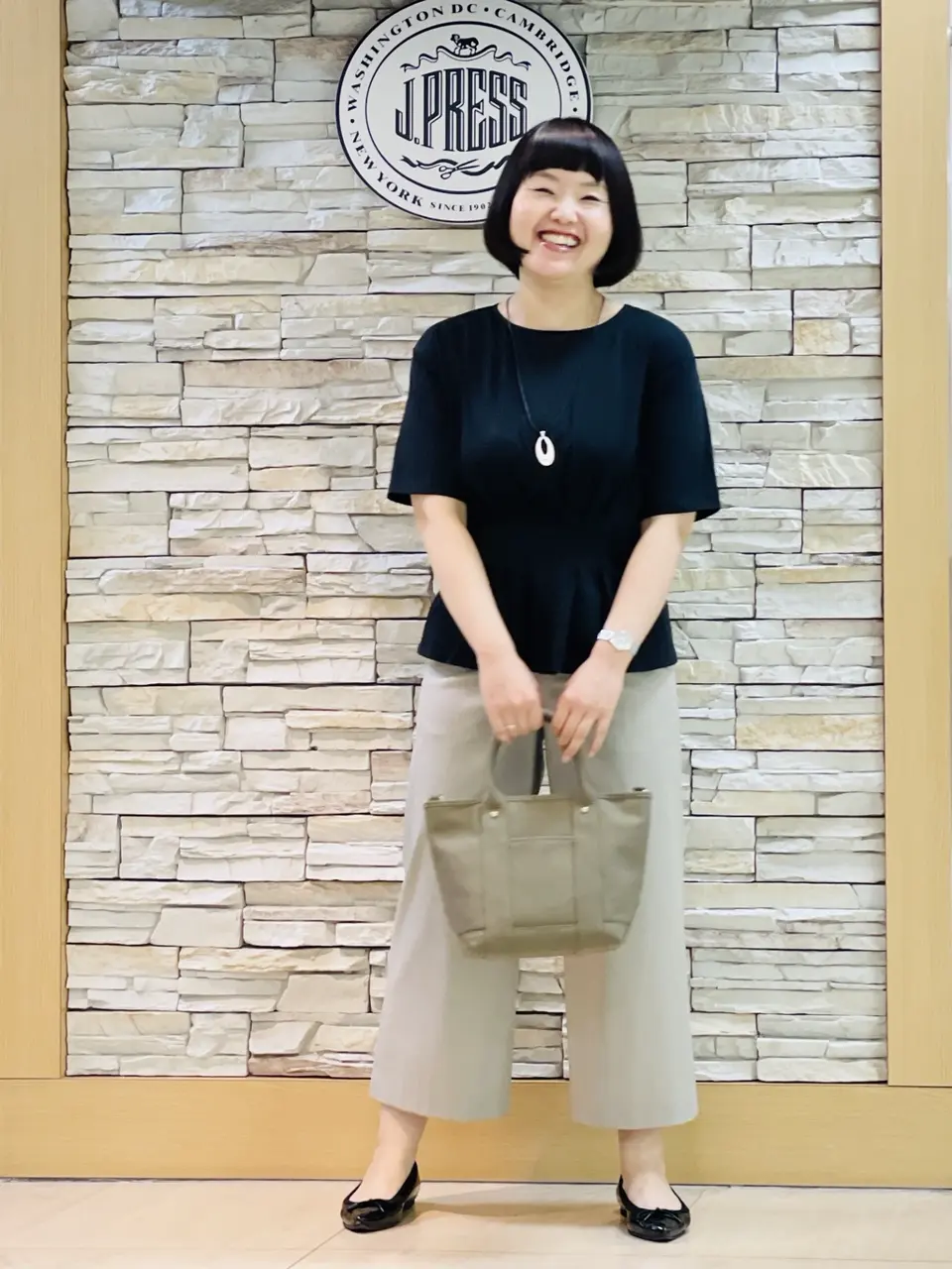 J.PRESS LADIES 内田 コーディネート画像