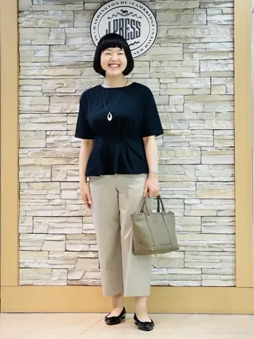 J.PRESS LADIES 内田 コーディネート画像