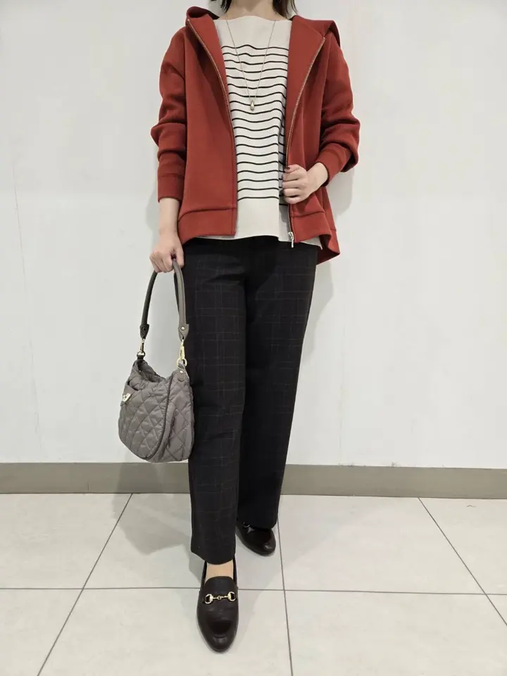 J.PRESS LADIES スタッフ コーディネート画像