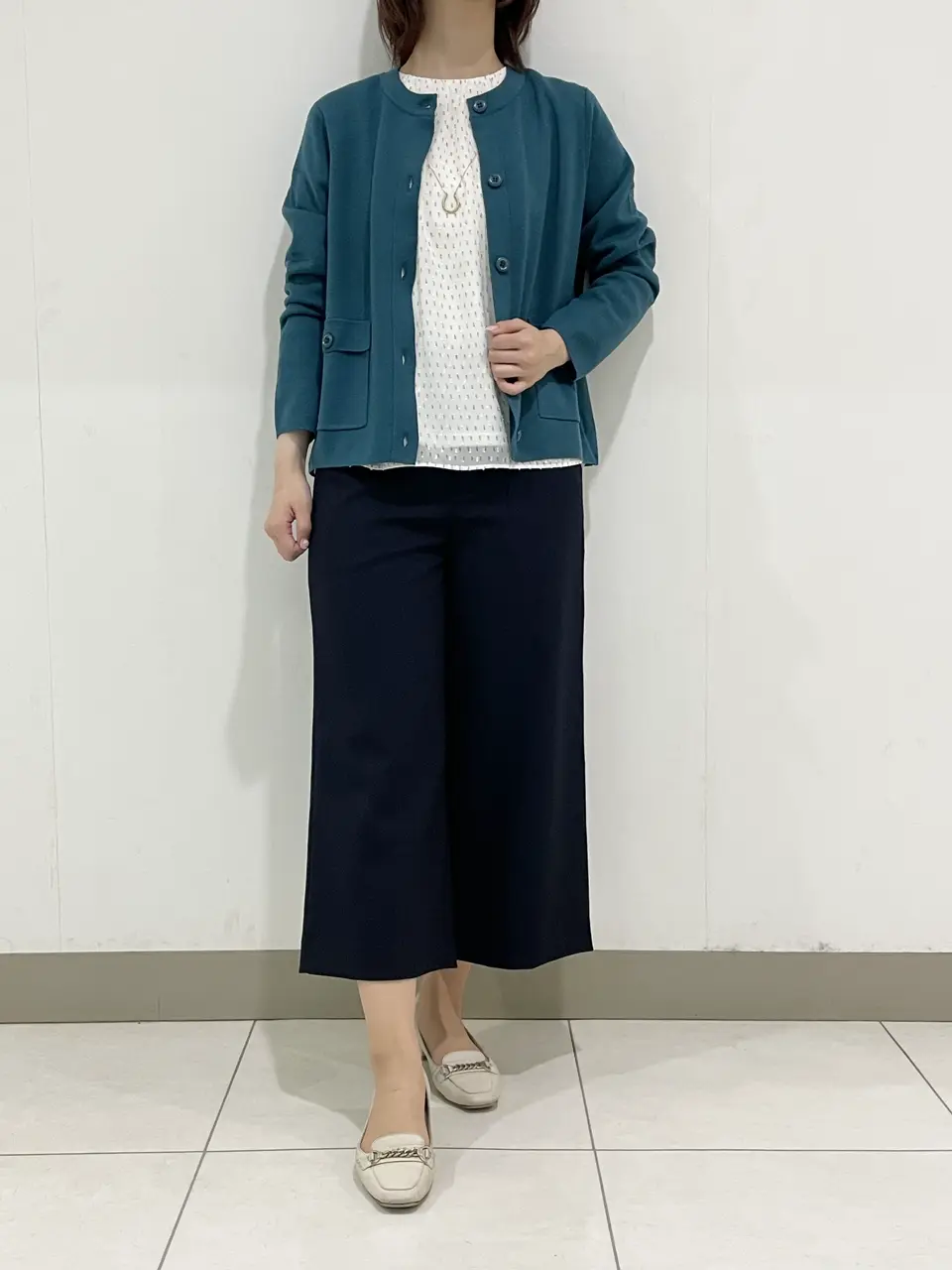 J.PRESS LADIES スタッフ コーディネート画像