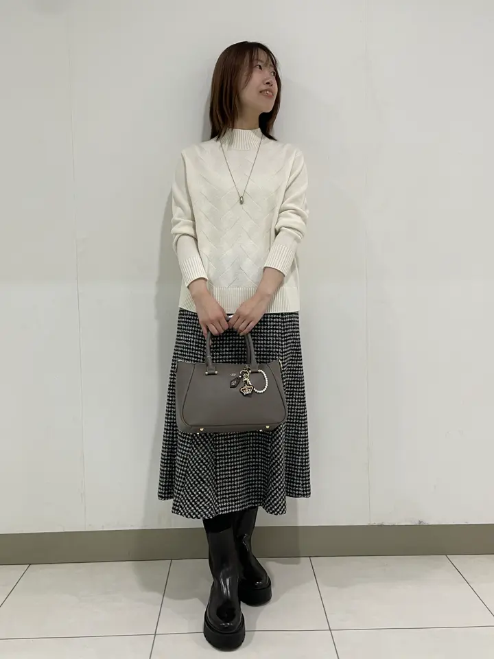 J.PRESS LADIES スタッフ コーディネート画像