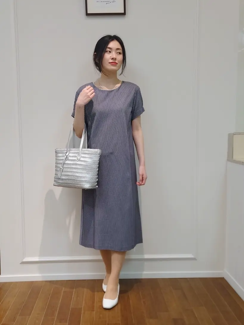  最上 コーディネート画像