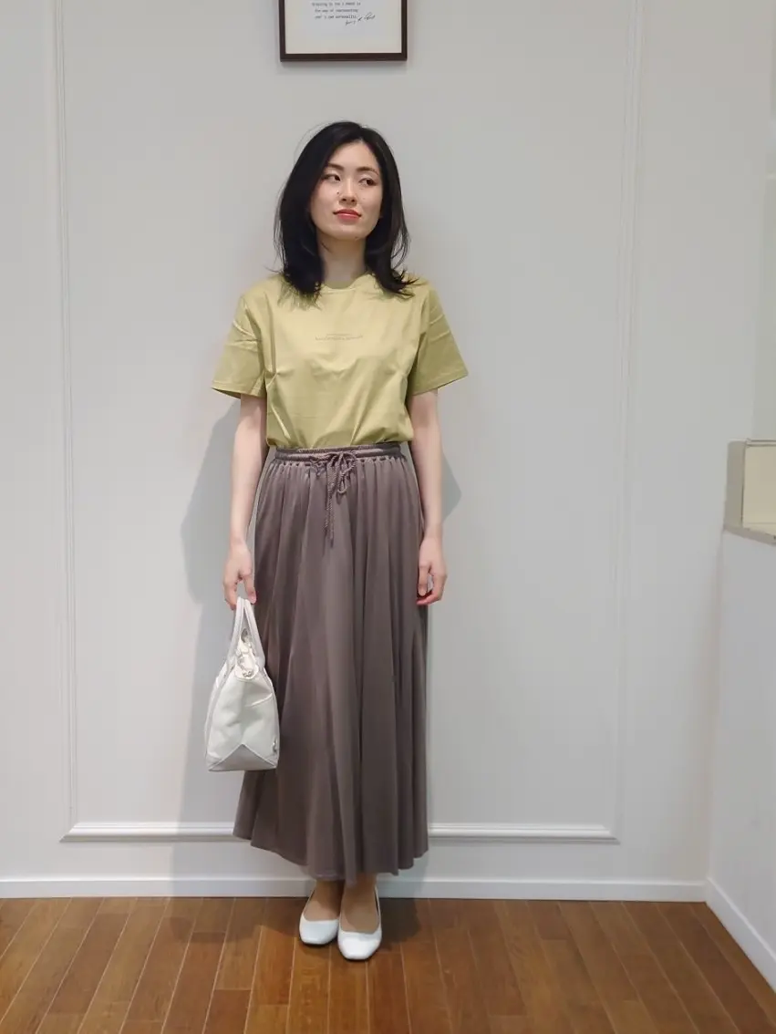  最上 コーディネート画像