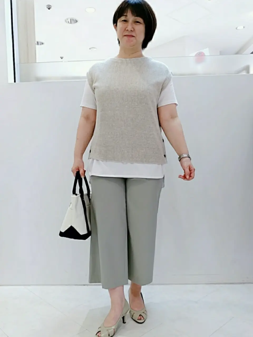  影 コーディネート画像