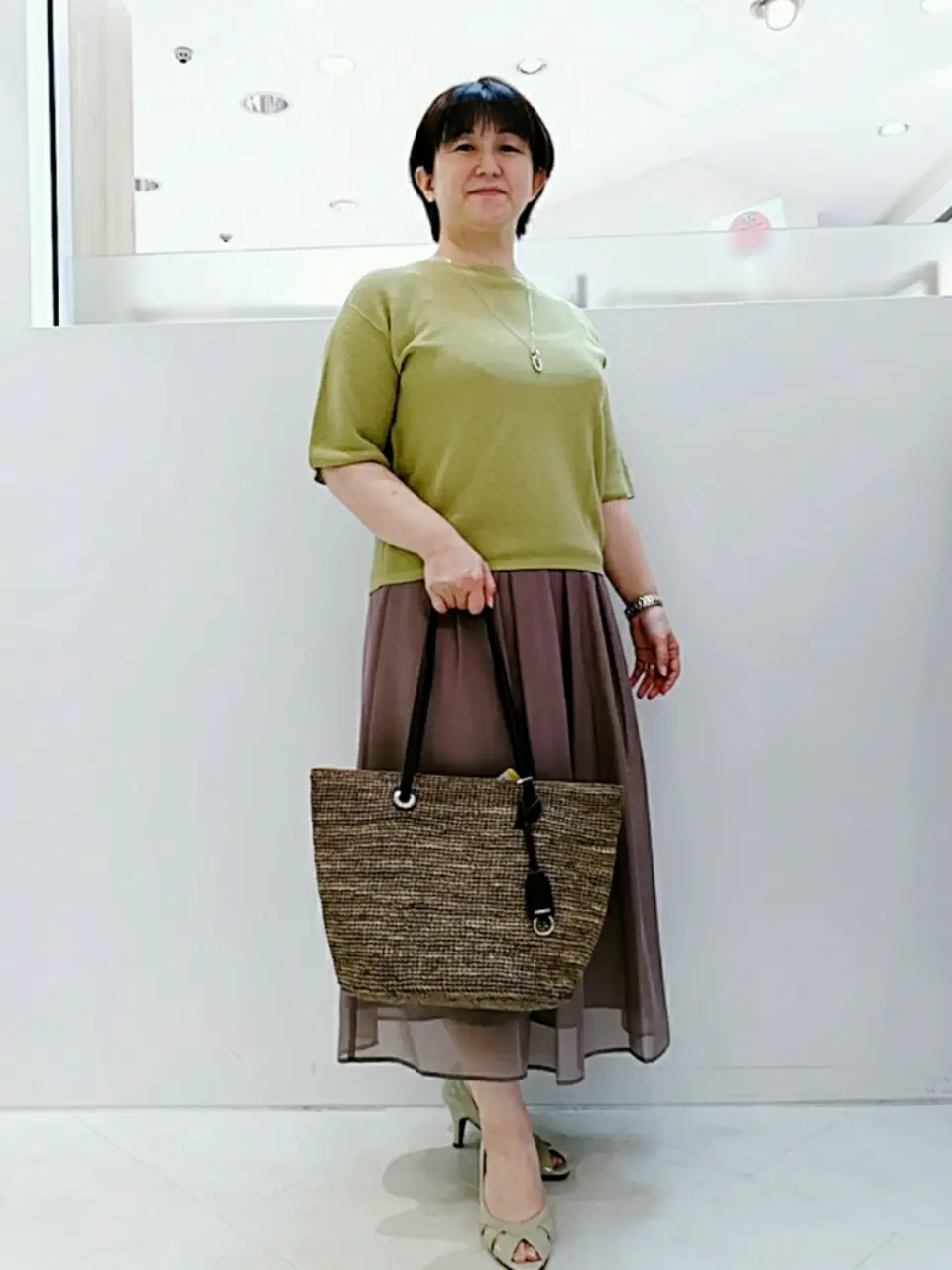  影 コーディネート画像