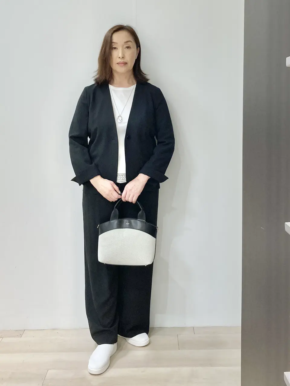 J.PRESS LADIES スタッフ コーディネート画像