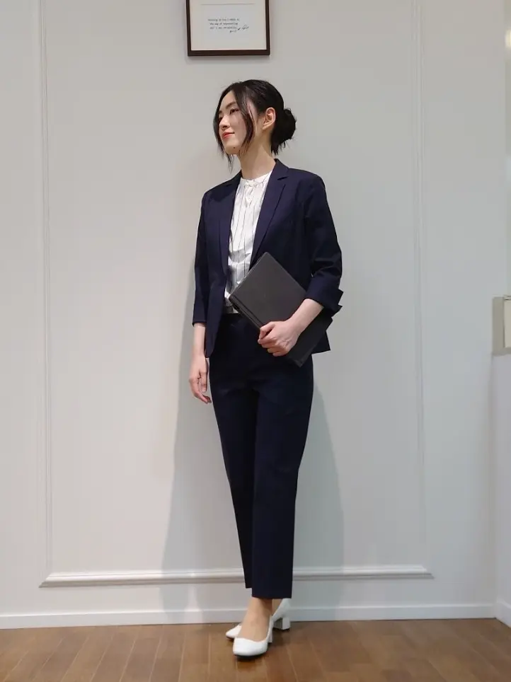  最上 コーディネート画像