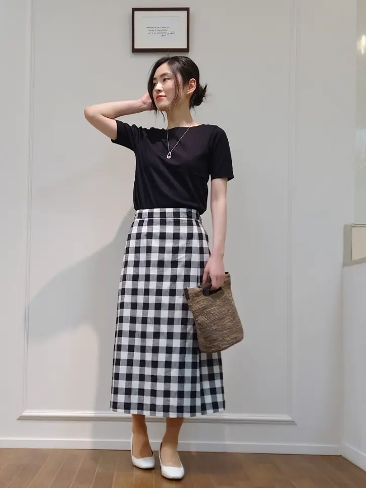  最上 コーディネート画像