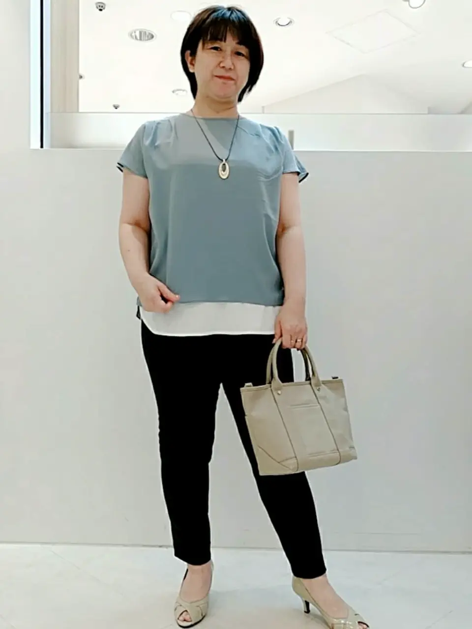  影 コーディネート画像