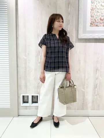 J.PRESS LADIES スタッフ コーディネート画像