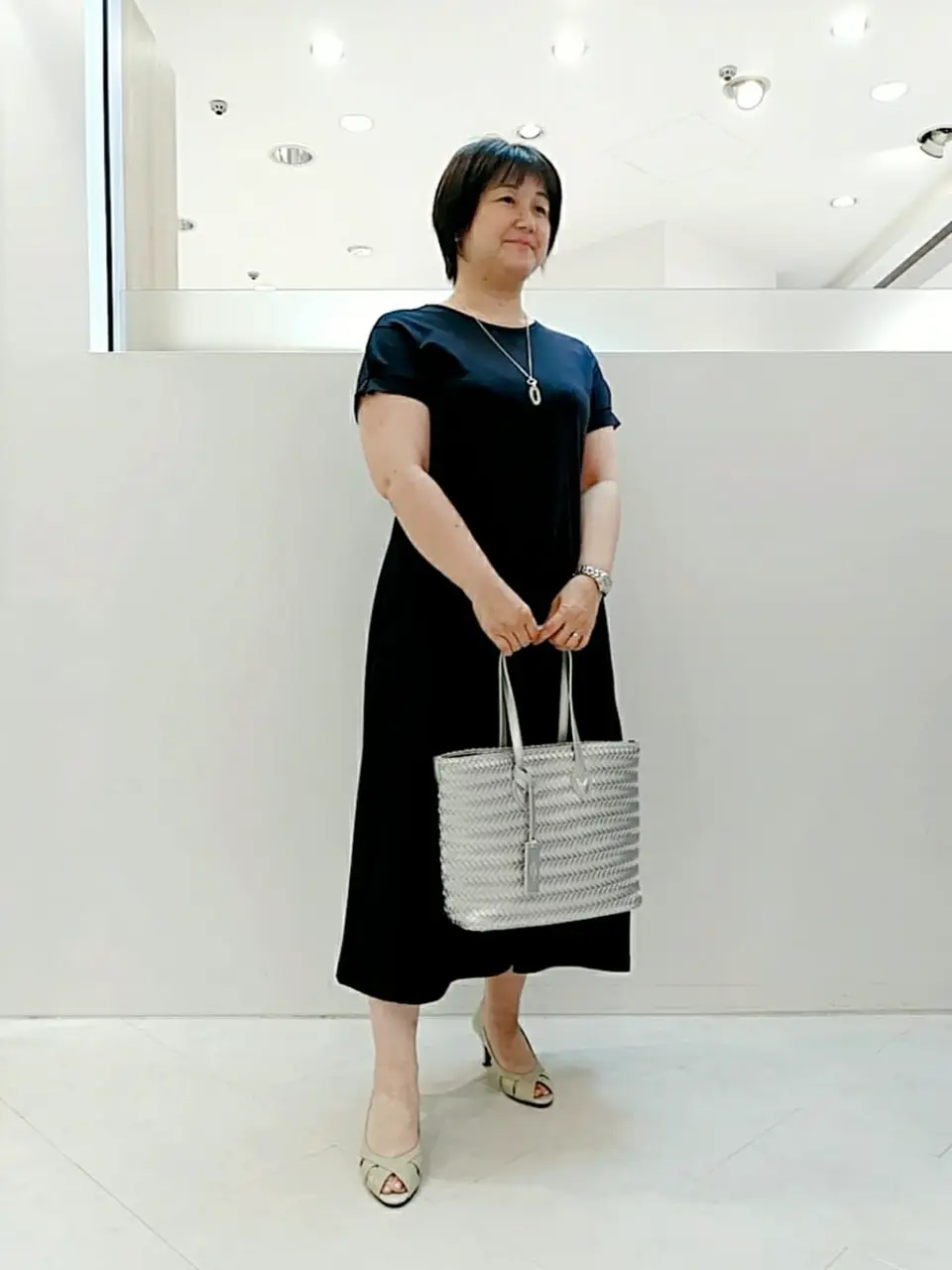  影 コーディネート画像