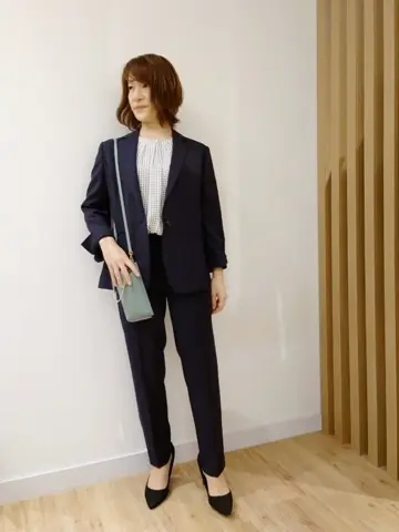 J.PRESS LADIES スタッフ コーディネート画像