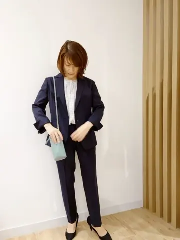 J.PRESS LADIES スタッフ コーディネート画像