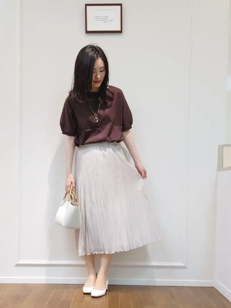  最上 コーディネート画像