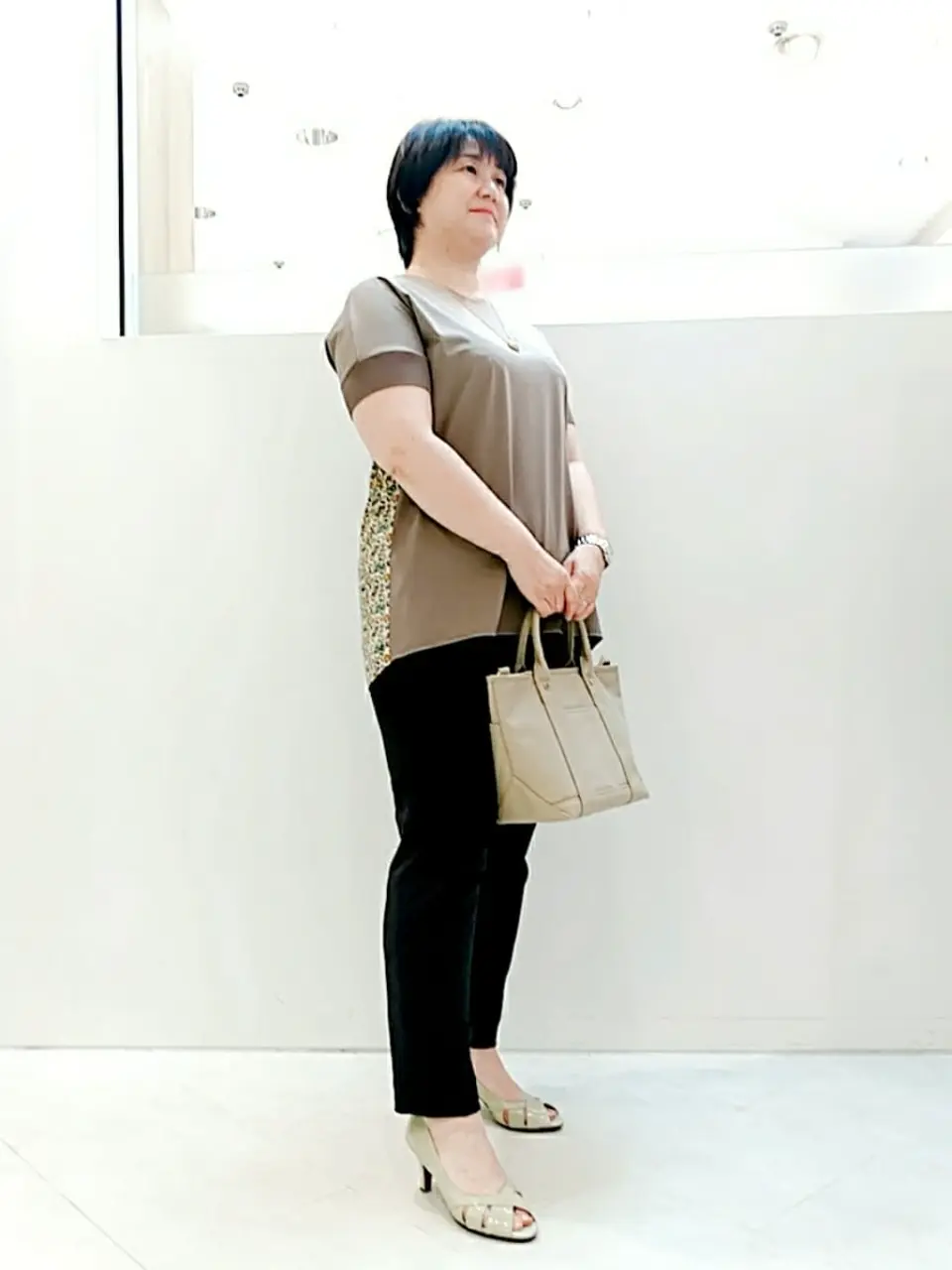  影 コーディネート画像