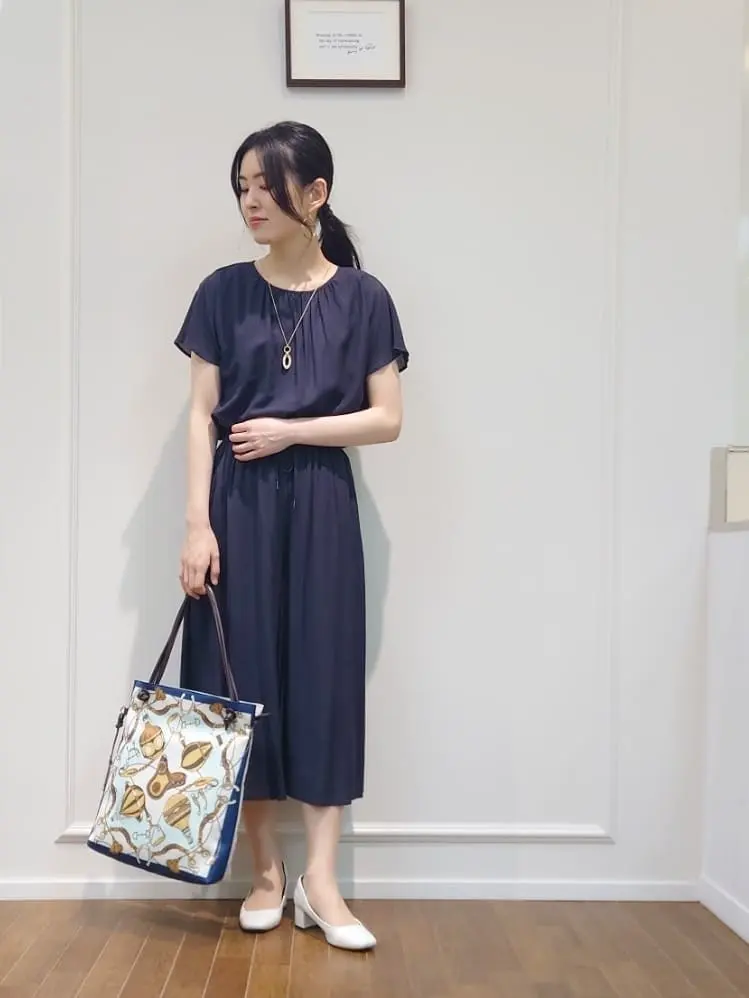  最上 コーディネート画像