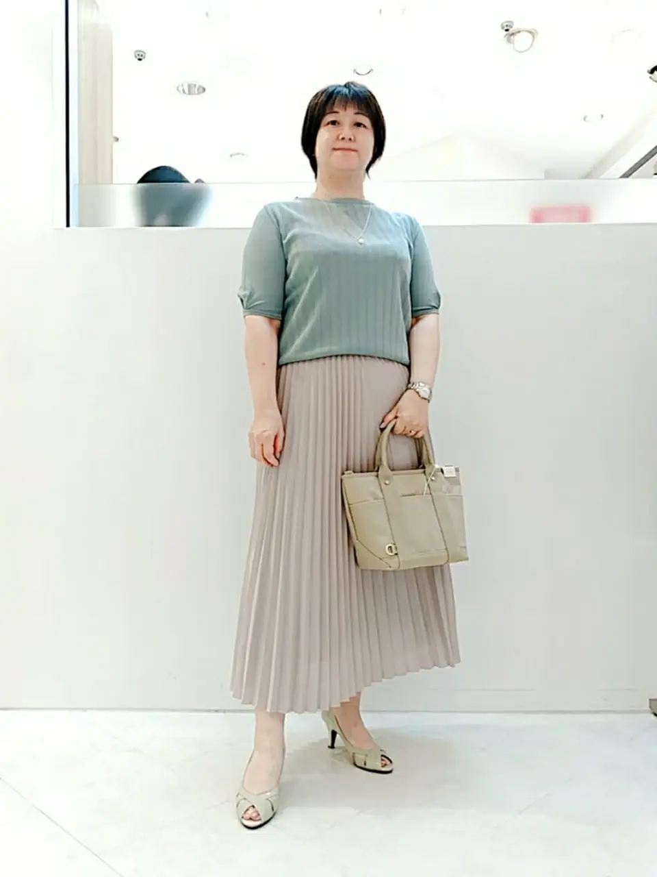  影 コーディネート画像