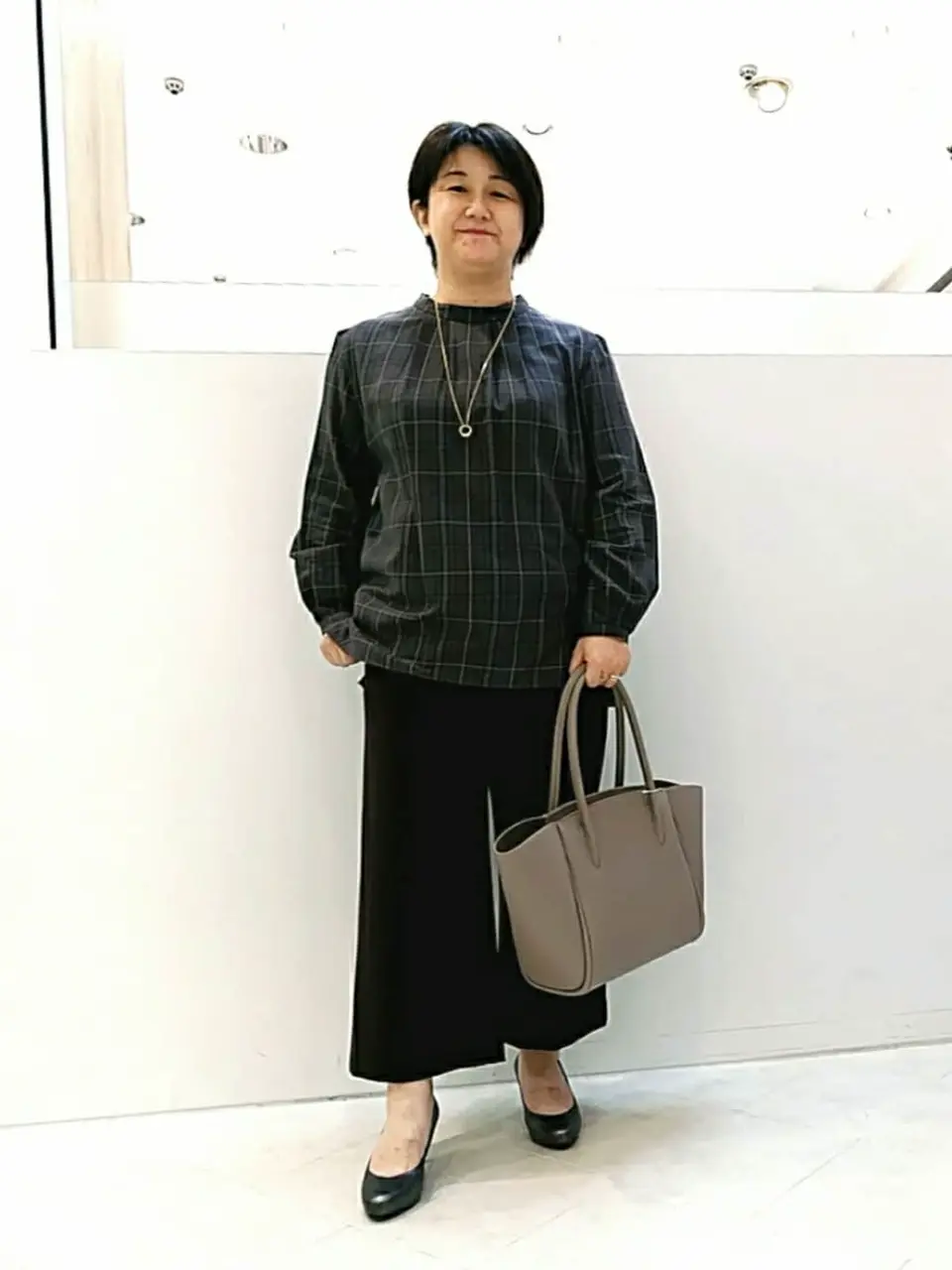  影 コーディネート画像