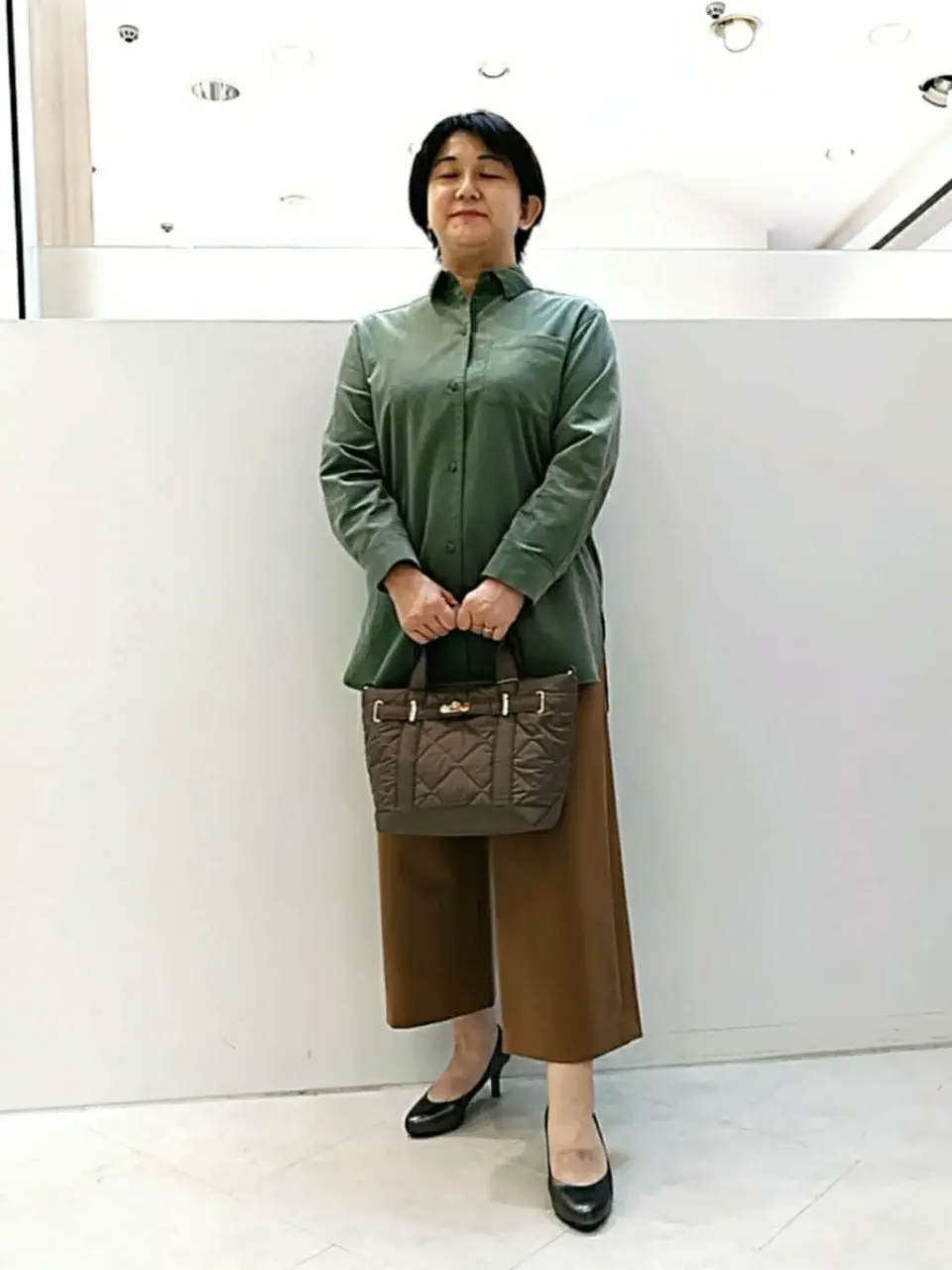  影 コーディネート画像