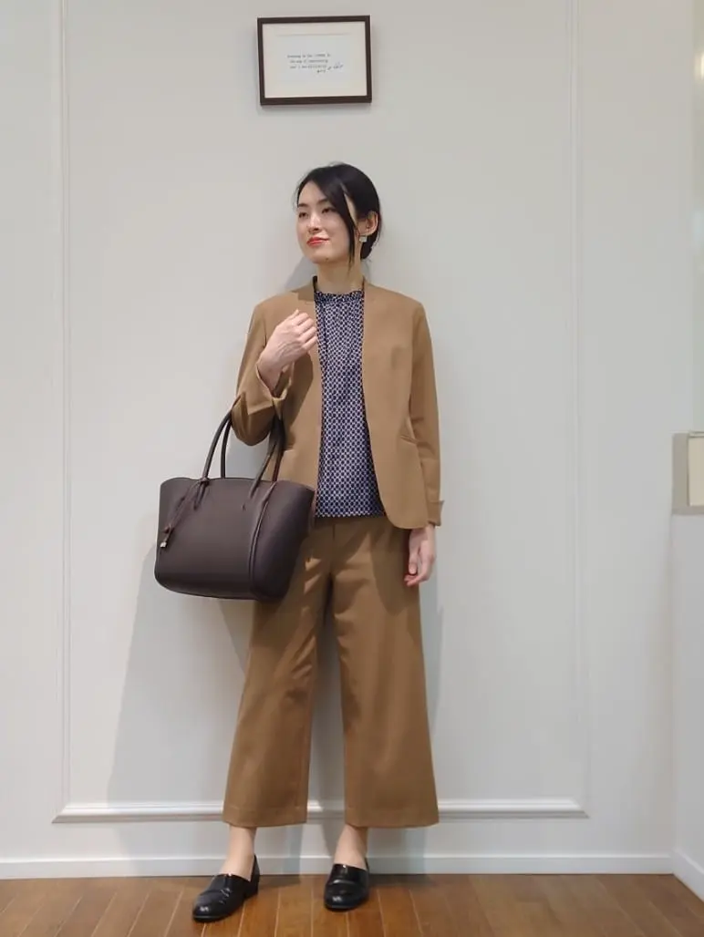  最上 コーディネート画像