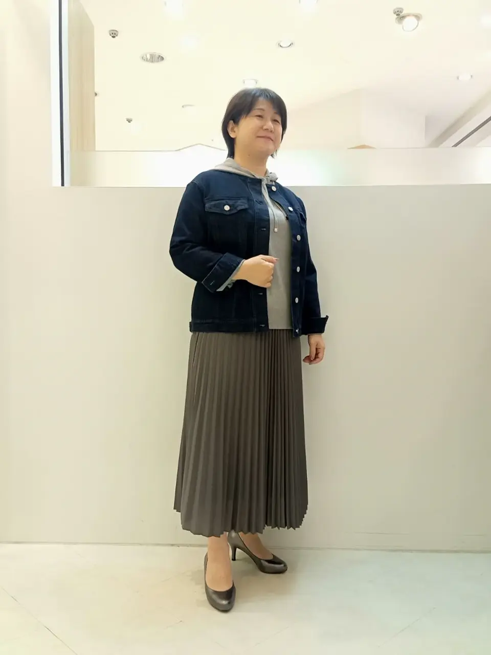  影 コーディネート画像