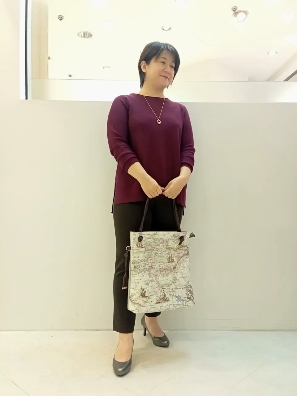  影 コーディネート画像