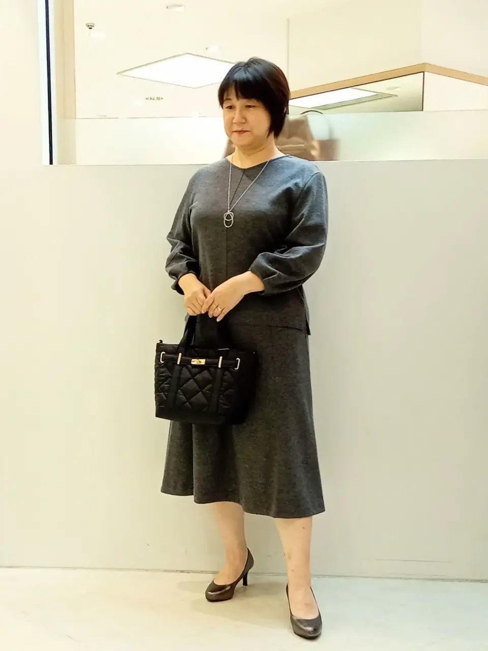  影 コーディネート画像