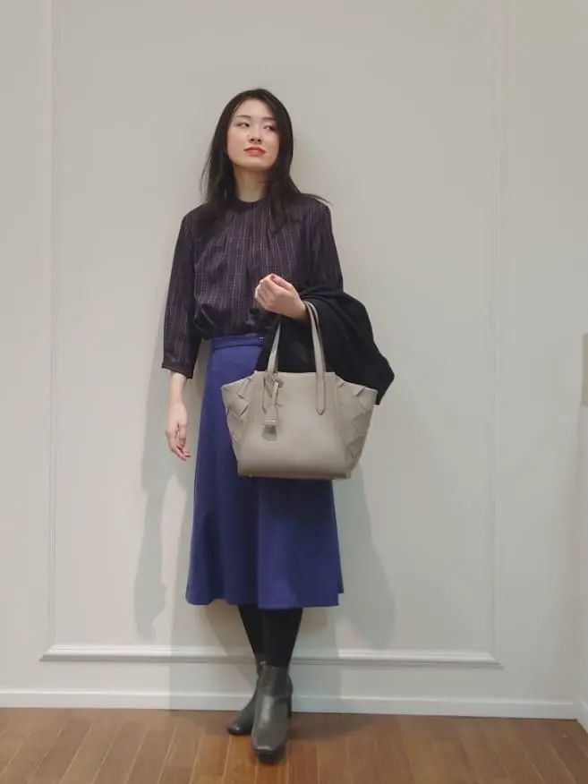  最上 コーディネート画像