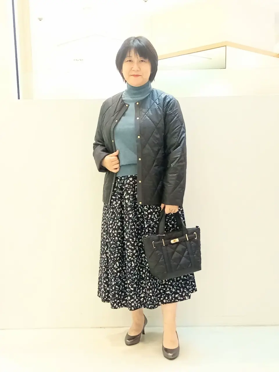  影 コーディネート画像